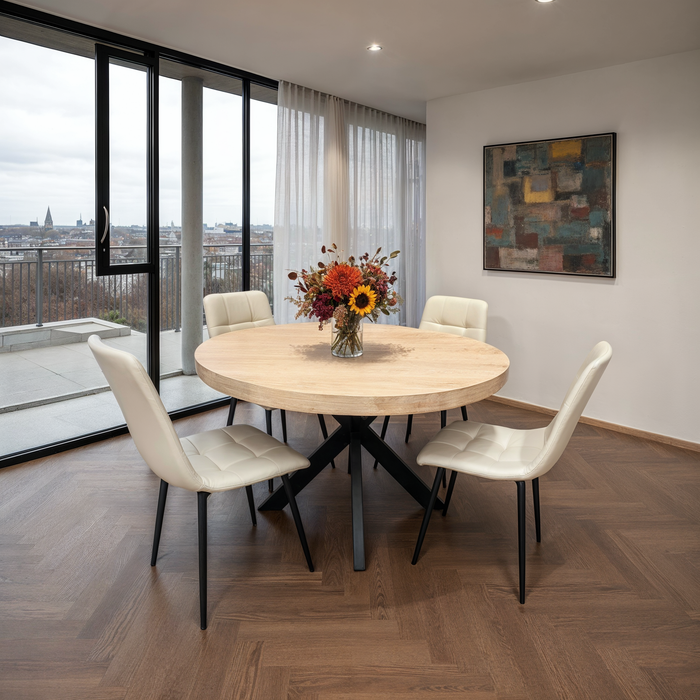 Manor Round Oak Dining Table with 4 Chairs